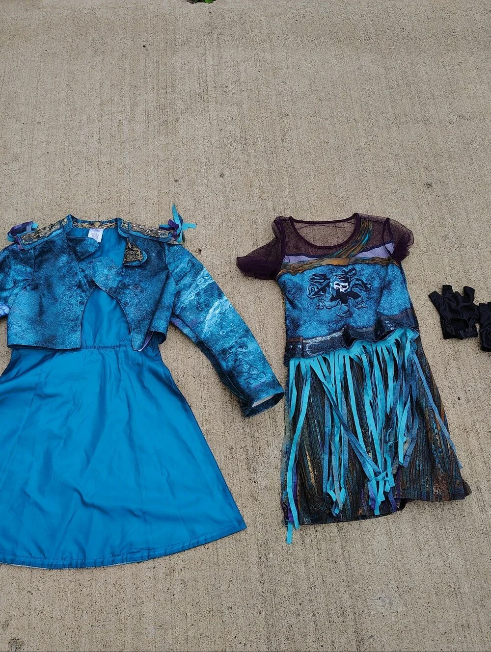 Disney Store Uma Costume Dress Up Halloween Descendants 2 Ursula Daughter 11/12